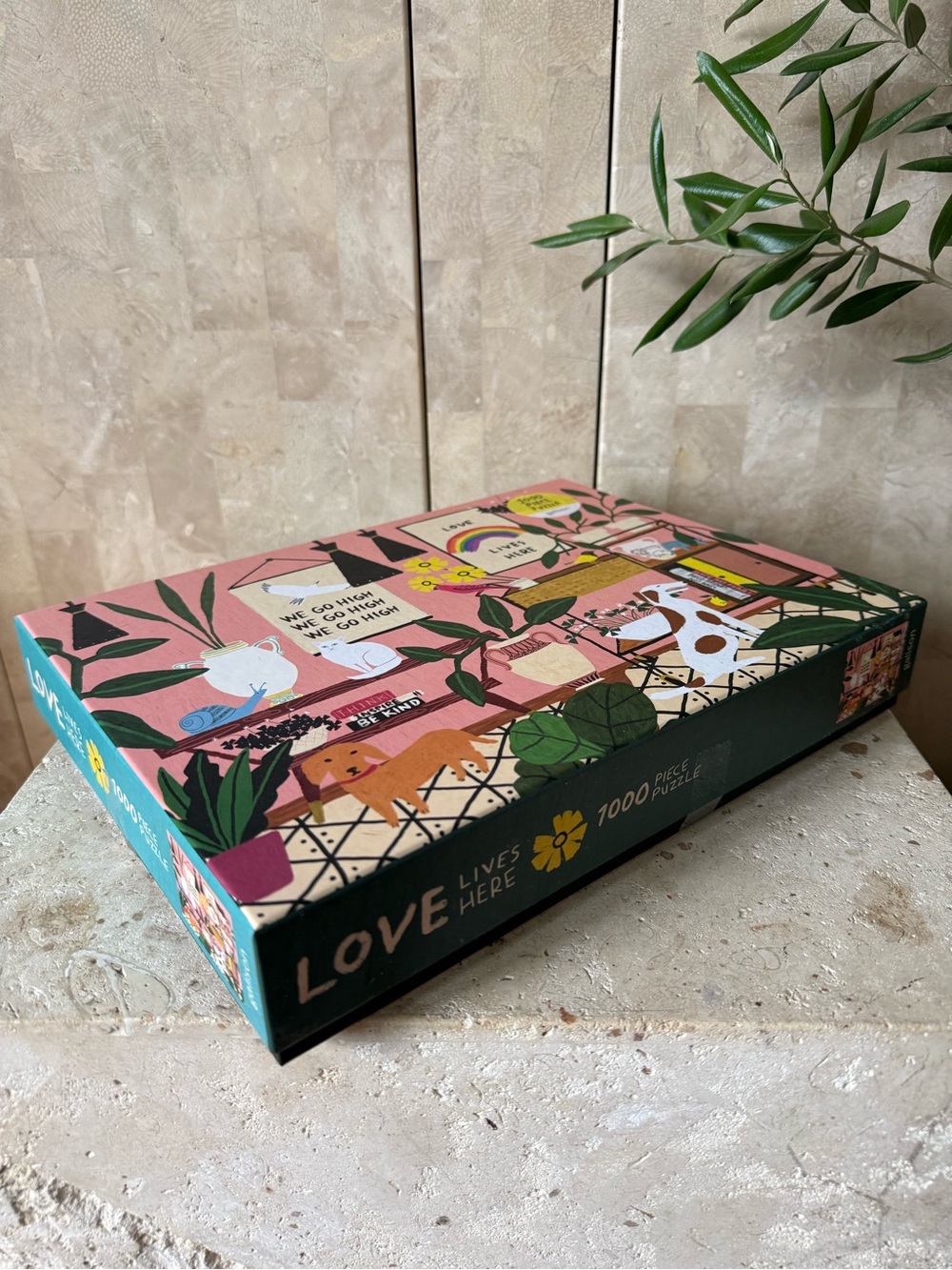 PUZZLE | love lives here